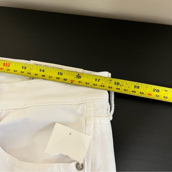NWT American Eagle Outfitters 90’s Straight White Jean - Picture 12 of 15